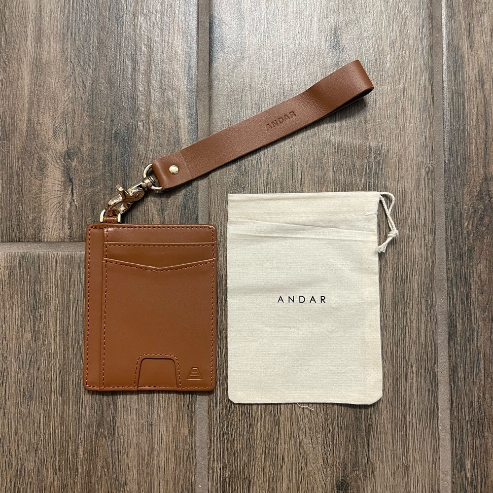 Cognac Tan Denner